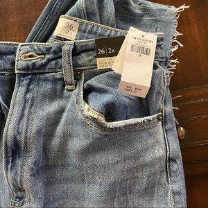 NWT Abercrombie & Fitch high rise mom jeans
